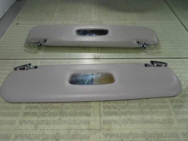 SUN VISOR RH